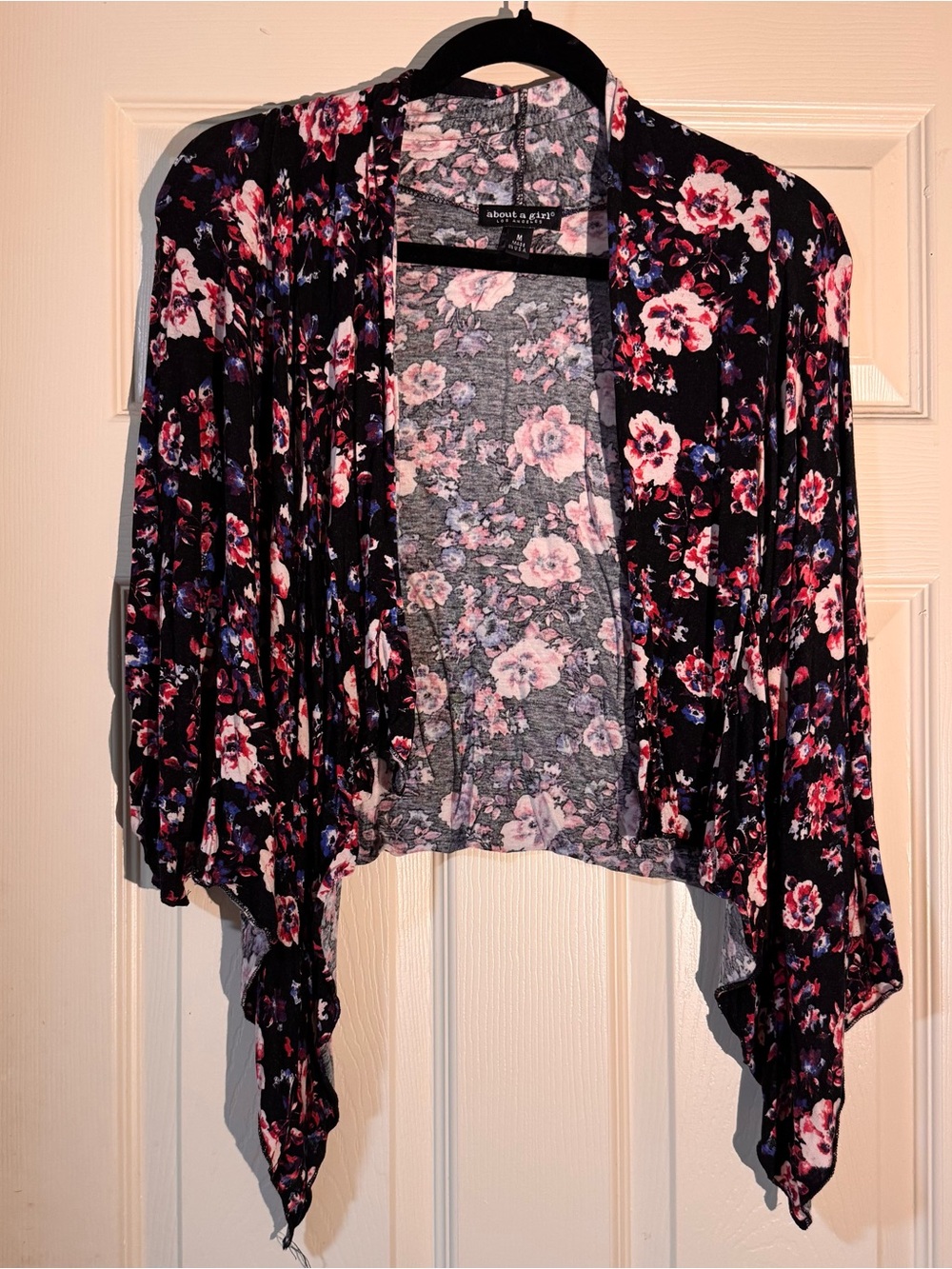About A Girl Black Floral Open-Front Draped Cardigan Shrug Medium